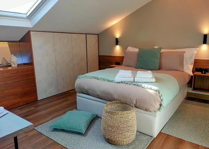 Castle Aparthotel 3*